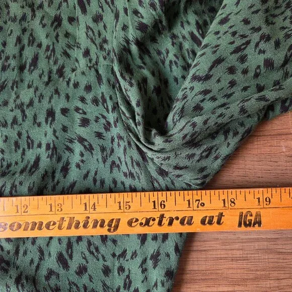 EUC AFRM SWEETHEART NECKLINE PEPLUM ANIMAL PRINT TOP SIZE M - Picture 15 of 16